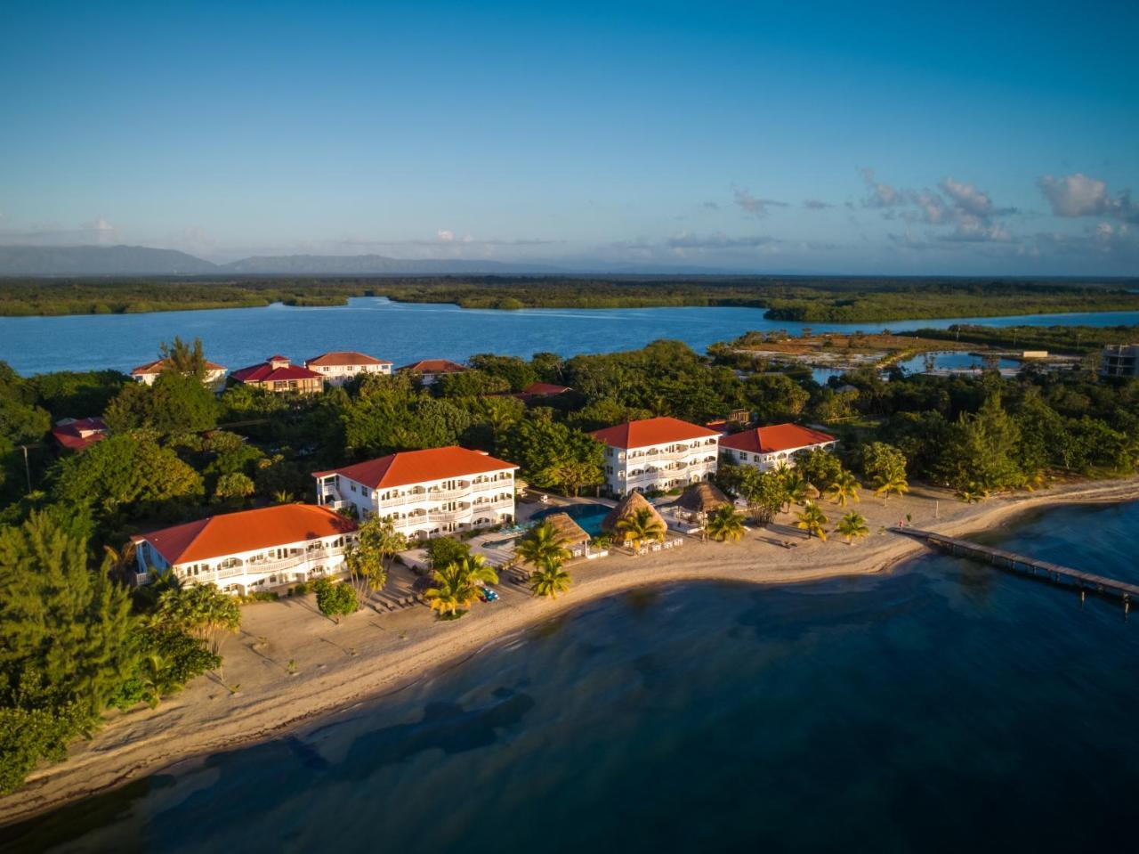 Umaya Resort & Adventures Maya Beach Exterior photo